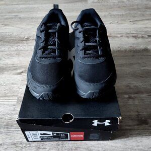 Under Armour UA Charged Assert 10 Running Athletic Shoes - Men's 10 - NEW
